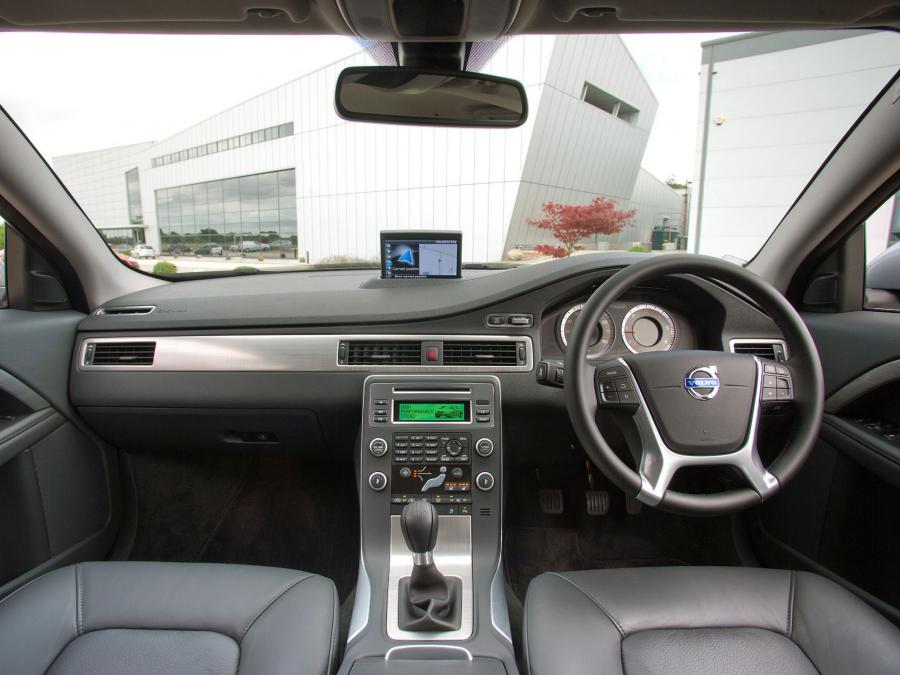  Volvo S80 D3 2009 года  (UK) (фото 2 из 8)